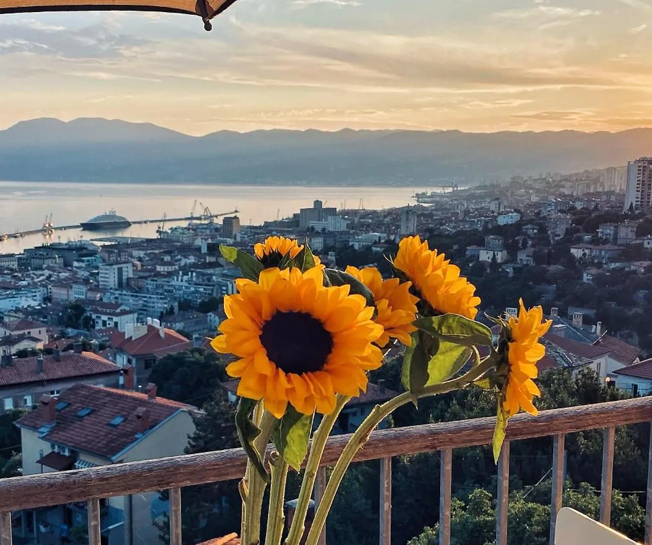Nona'S View With Balcony Apartment Rijeka